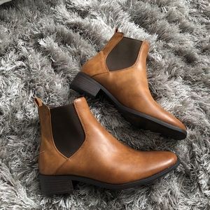 BRAND NEW Brown Leather Booties Size 7